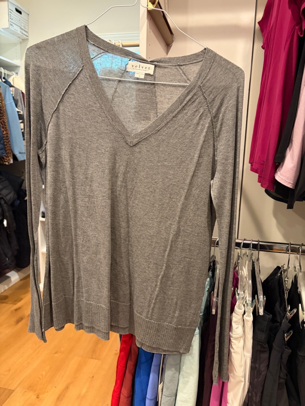 Velvet by Graham & Spencer Heather Gray V-Neck Long Sleeve Top